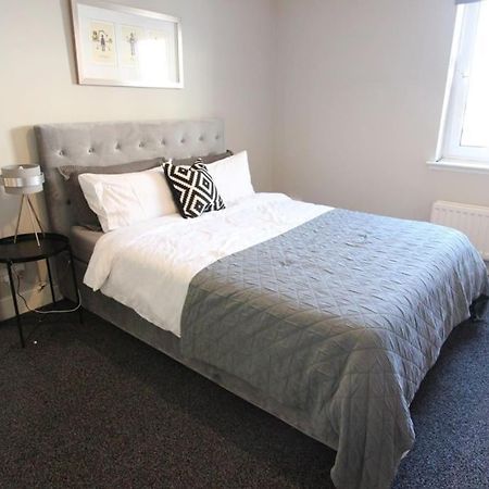 Spacious 2 Bed, 2 Bath Apartment -The Shore, Leith 爱丁堡 外观 照片