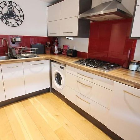 Spacious 2 Bed, 2 Bath Apartment -The Shore, Leith 爱丁堡 外观 照片