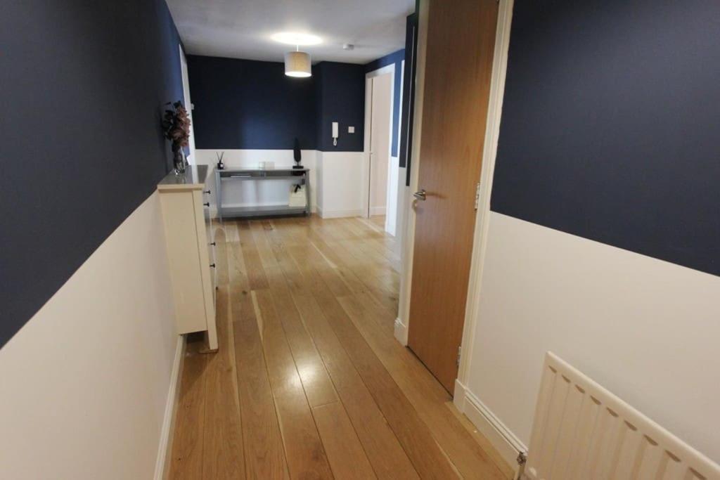 Spacious 2 Bed, 2 Bath Apartment -The Shore, Leith 爱丁堡 外观 照片